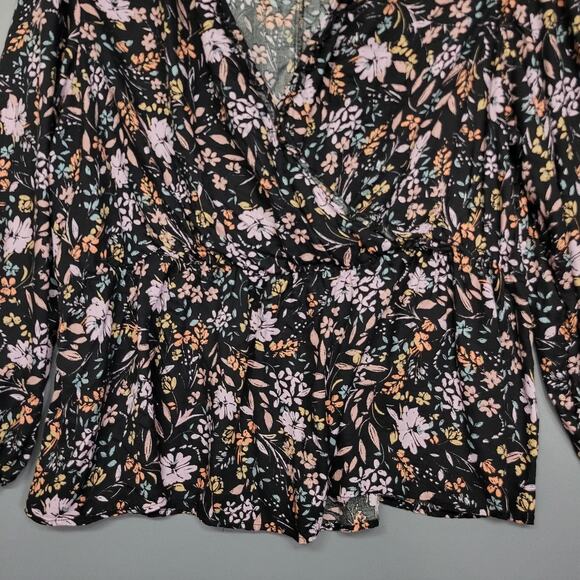 Lane Bryant Top Womens 22/24 Black Floral Surplice Wrap Peplum Long Sleeve Boho - Picture 5 of 12